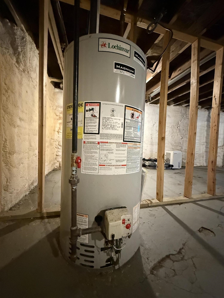 710 Logan Street, Grand Rapids, MI, 49503-5529