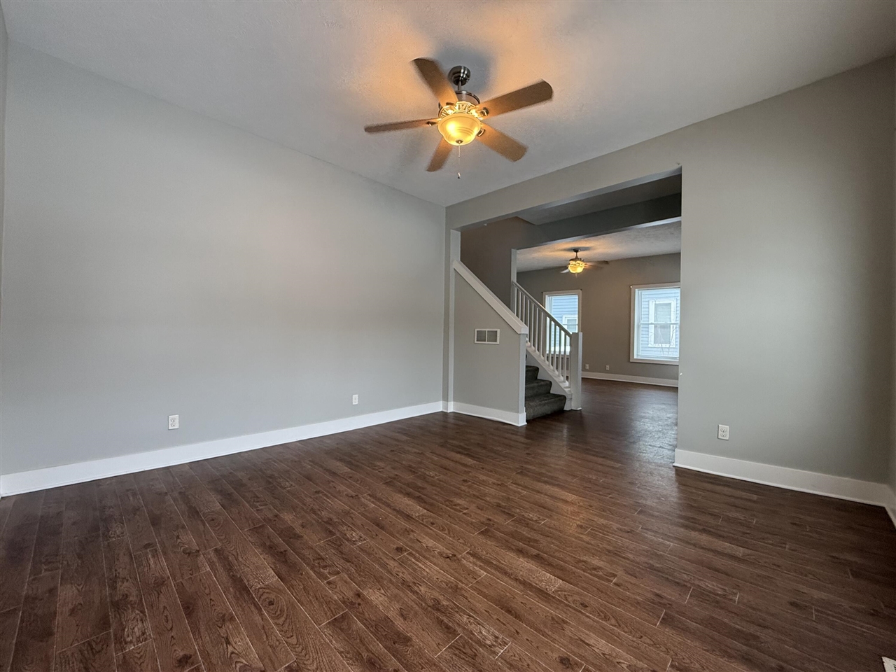 710 Logan Street, Grand Rapids, MI, 49503-5529