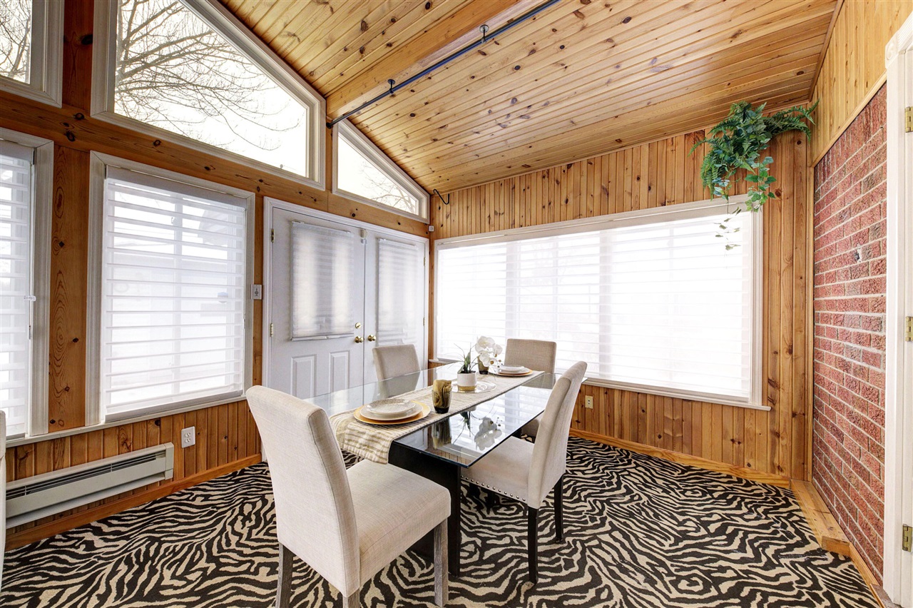 34617 Greentrees Road, Sterling Heights, MI, 48312-5516