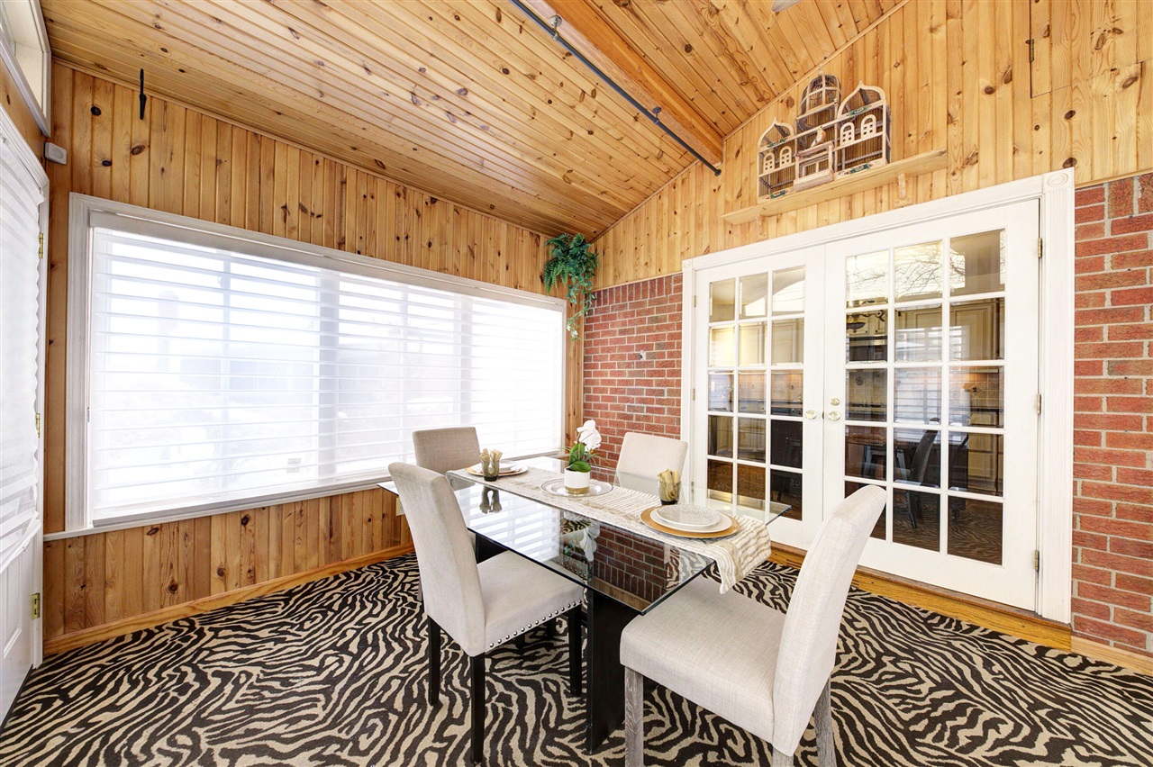 34617 Greentrees Road, Sterling Heights, MI, 48312-5516