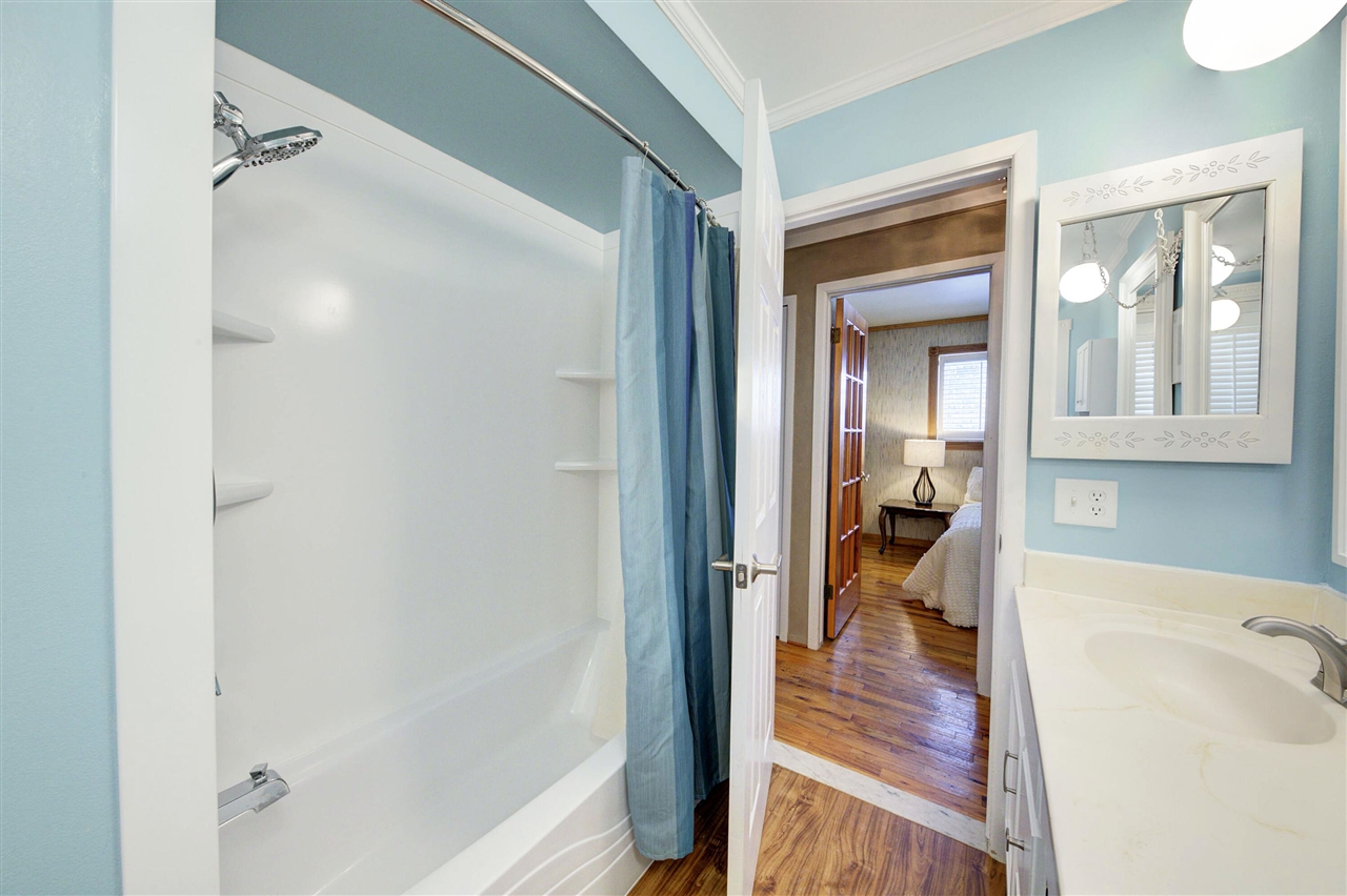 34617 Greentrees Road, Sterling Heights, MI, 48312-5516