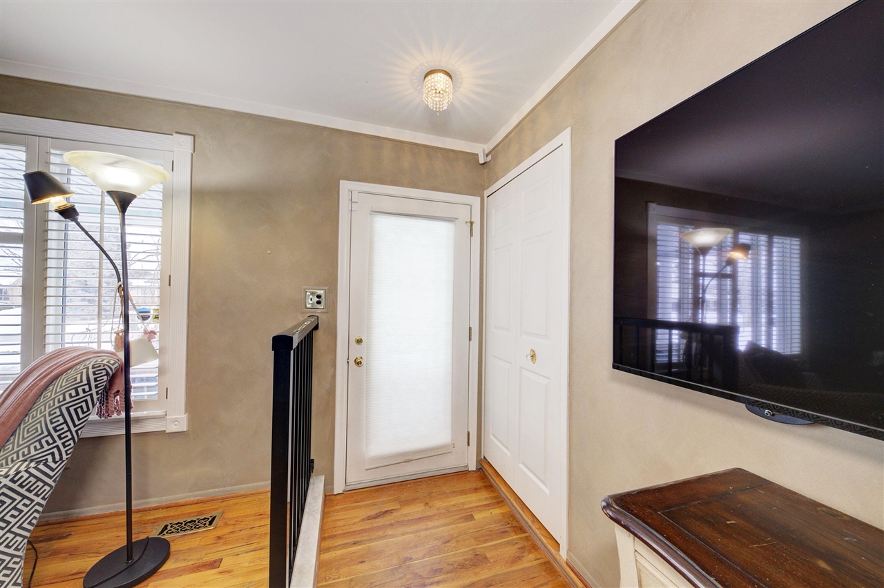 34617 Greentrees Road, Sterling Heights, MI, 48312-5516