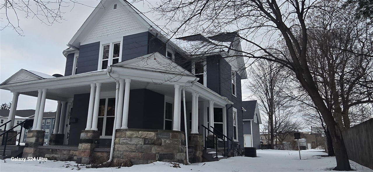 Homes for sale in Charlotte, MI | 218 S Oliver St, Charlotte, MI 48813 | MLS# 70514930