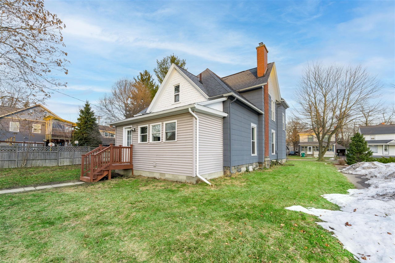 Homes for sale in Charlotte, MI | 218 S Oliver St, Charlotte, MI 48813 | MLS# 70514930