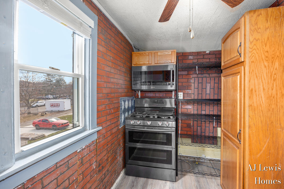 510 La Grave Avenue, Grand Rapids, MI, 49503-5223