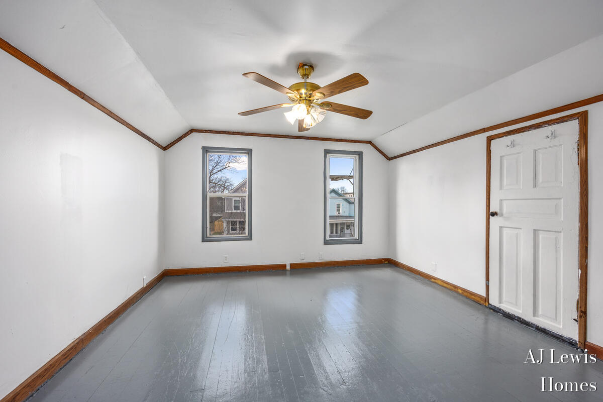 510 La Grave Avenue, Grand Rapids, MI, 49503-5223