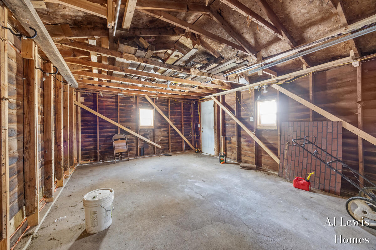 510 La Grave Avenue, Grand Rapids, MI, 49503-5223