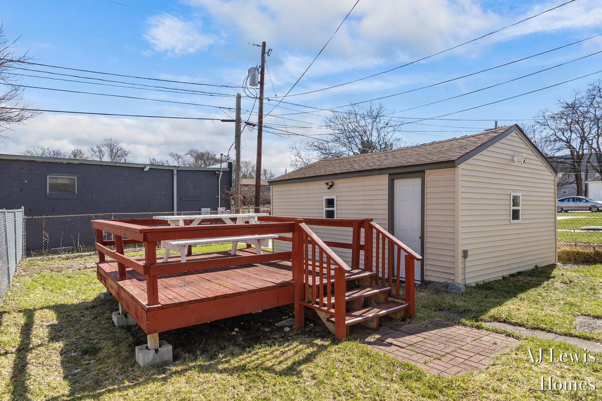 510 La Grave Avenue, Grand Rapids, MI, 49503-5223