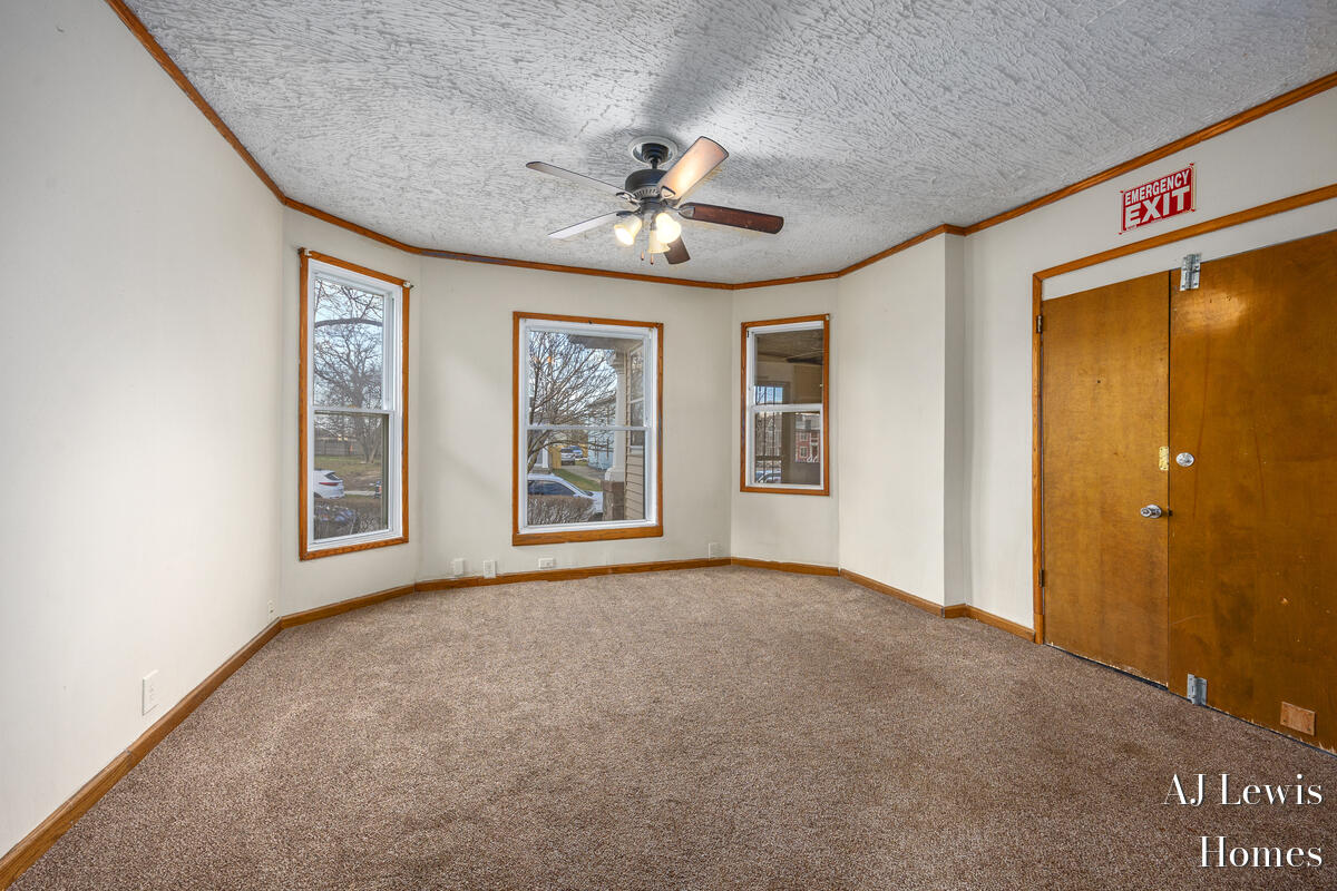 510 La Grave Avenue, Grand Rapids, MI, 49503-5223