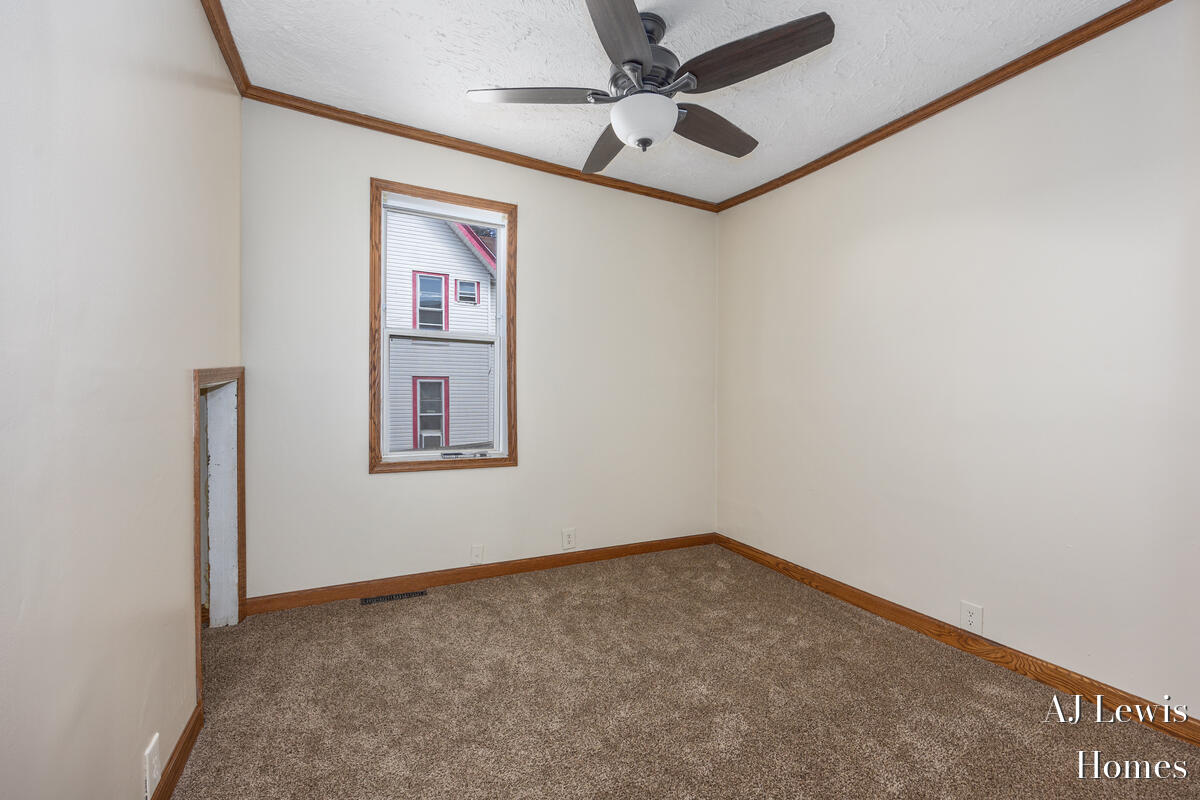 510 La Grave Avenue, Grand Rapids, MI, 49503-5223