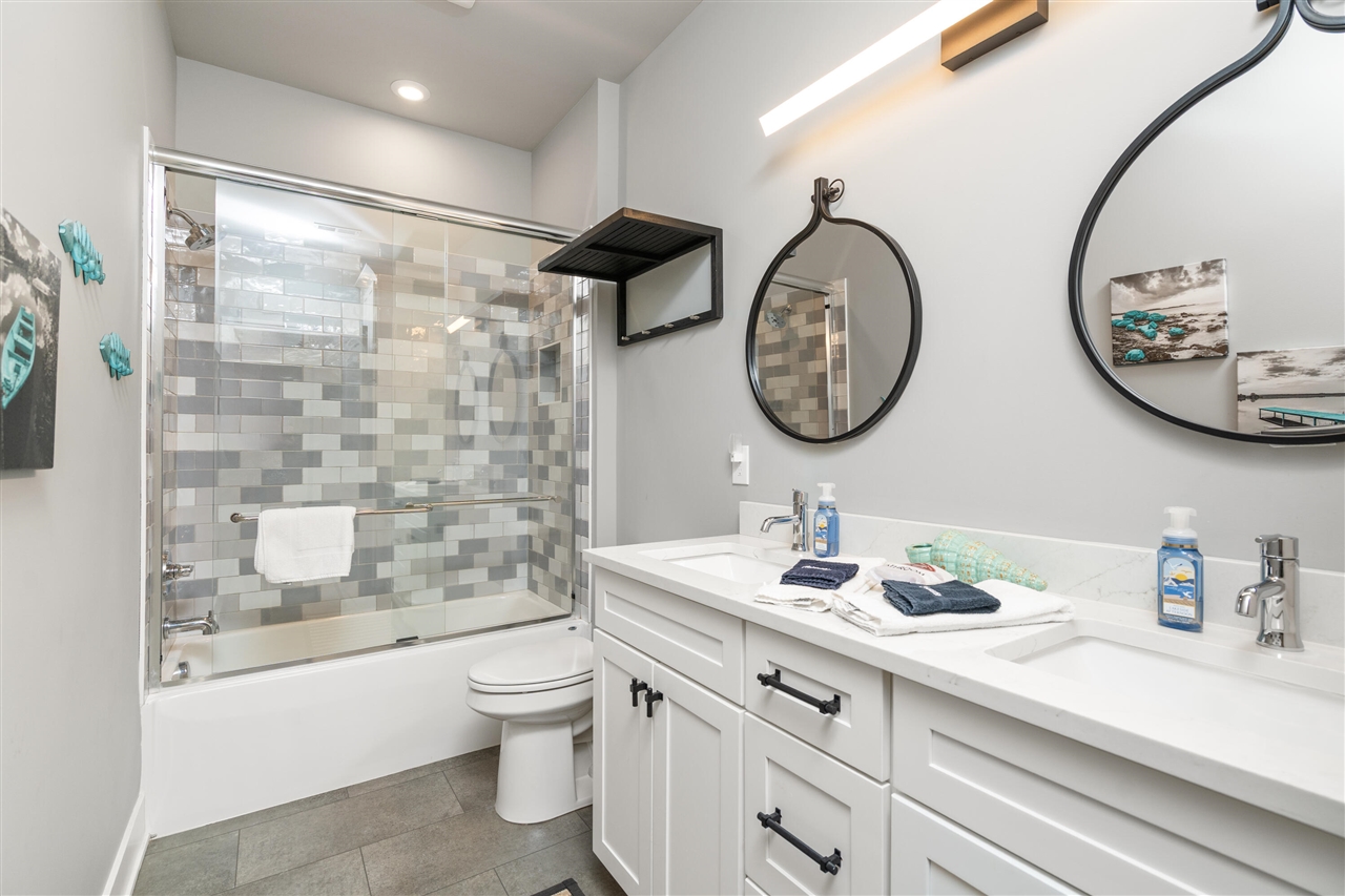 118 Elkenburg Street UNIT&nbsp;20, South Haven, MI, 49090