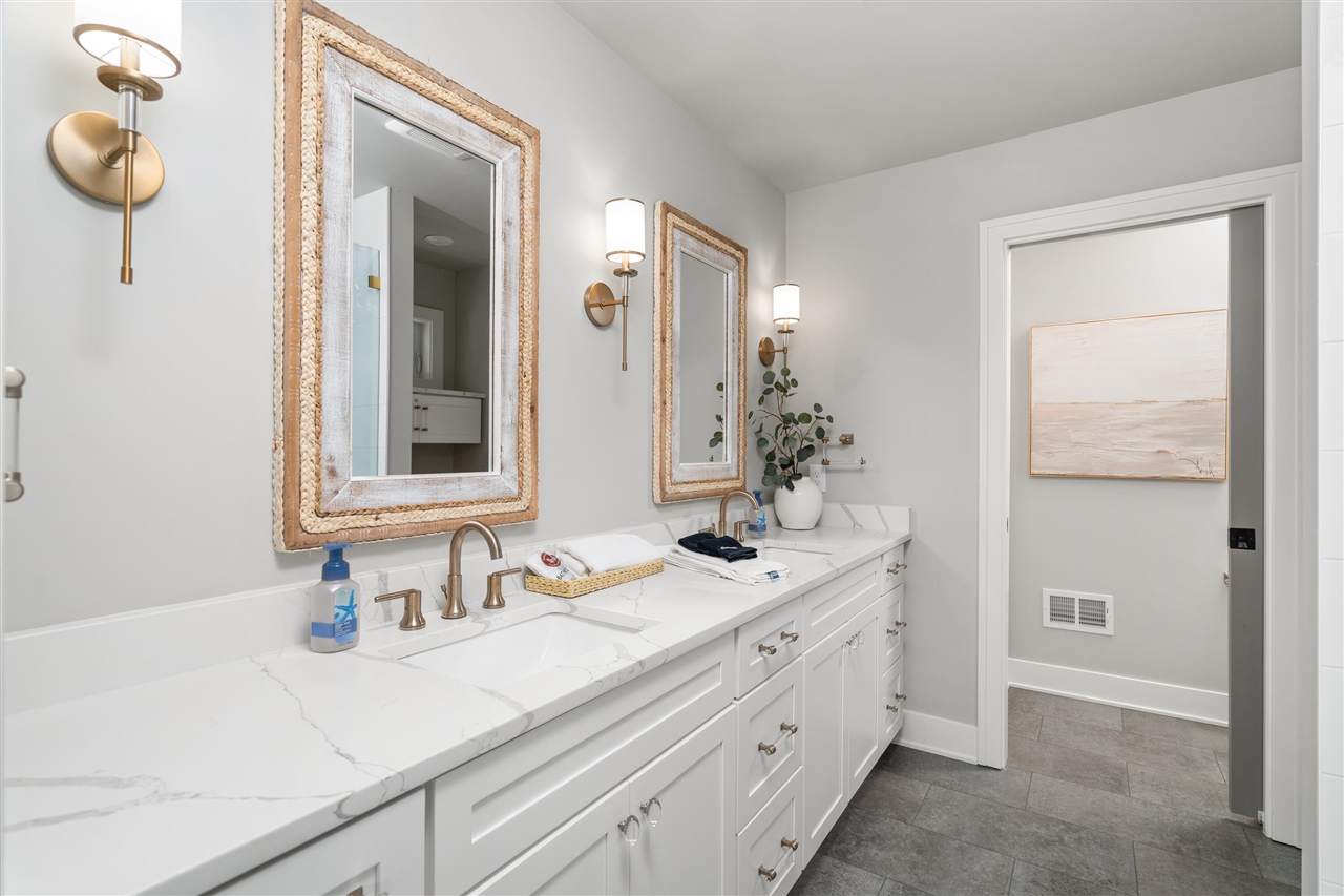 118 Elkenburg Street UNIT&nbsp;20, South Haven, MI, 49090