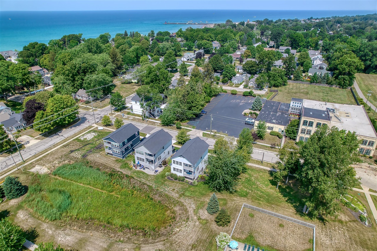 118 Elkenburg Street UNIT&nbsp;20, South Haven, MI, 49090