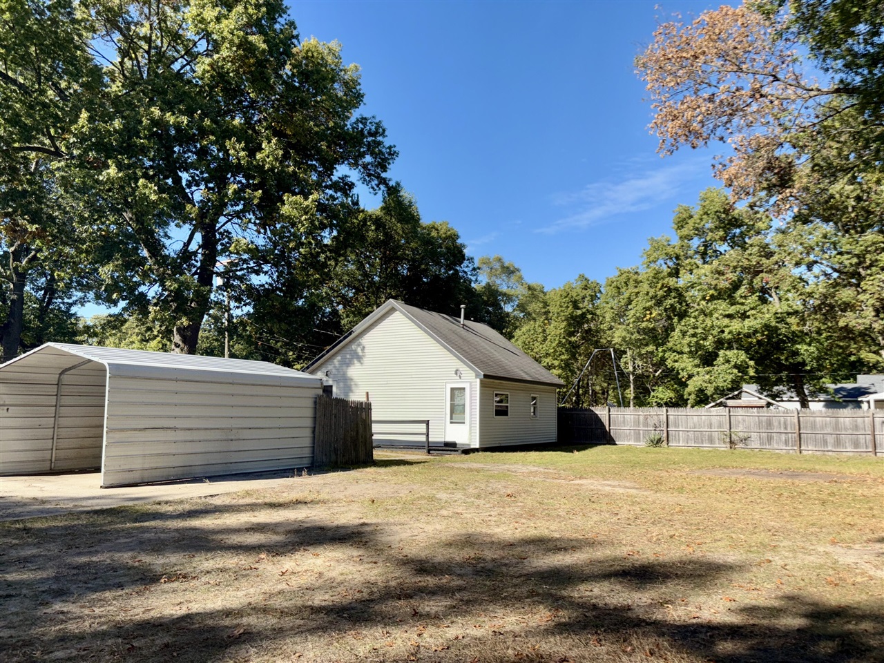 2973 Valk Street, Norton Shores, MI, 49444-2407