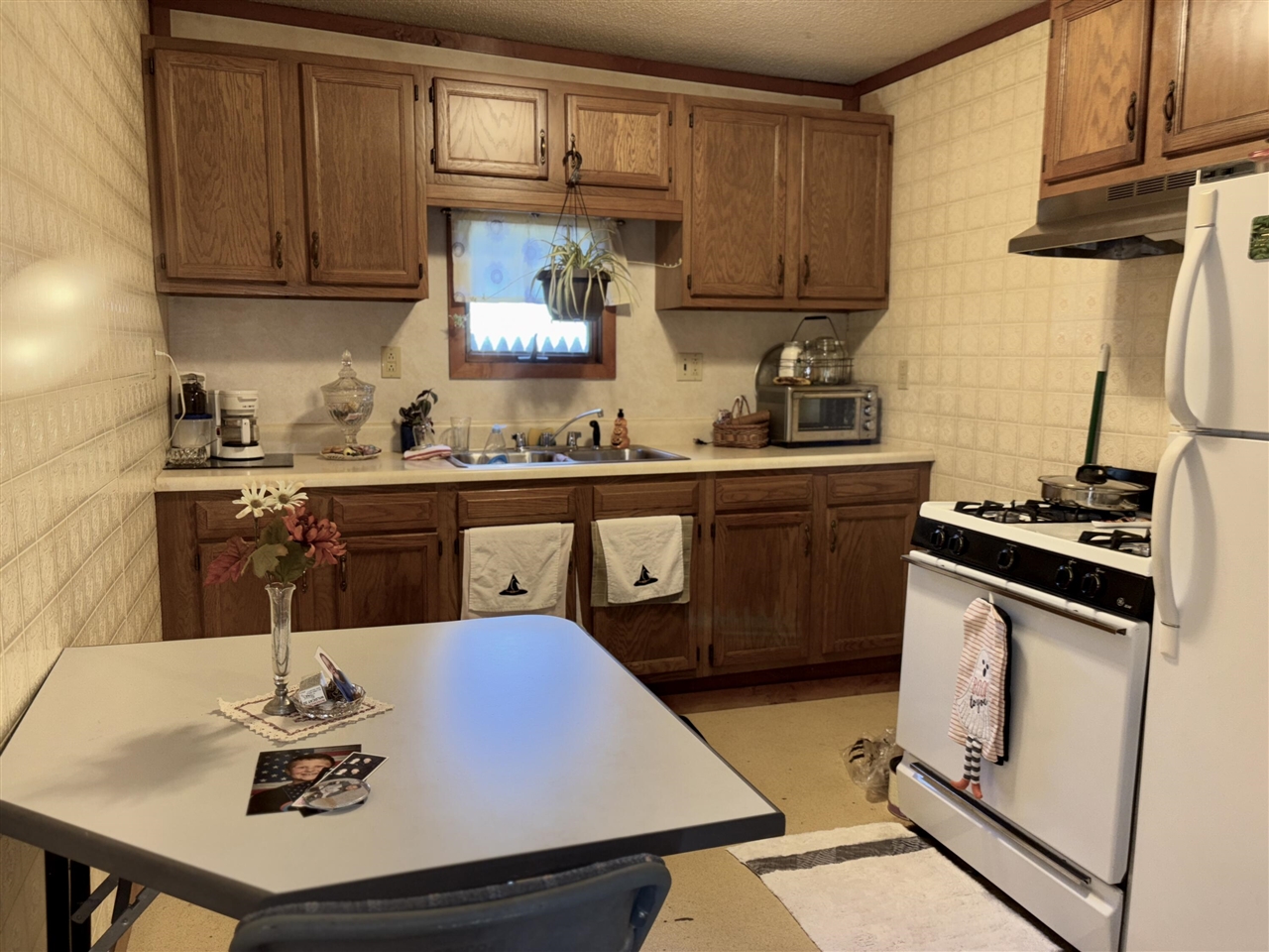 2973 Valk Street, Norton Shores, MI, 49444-2407