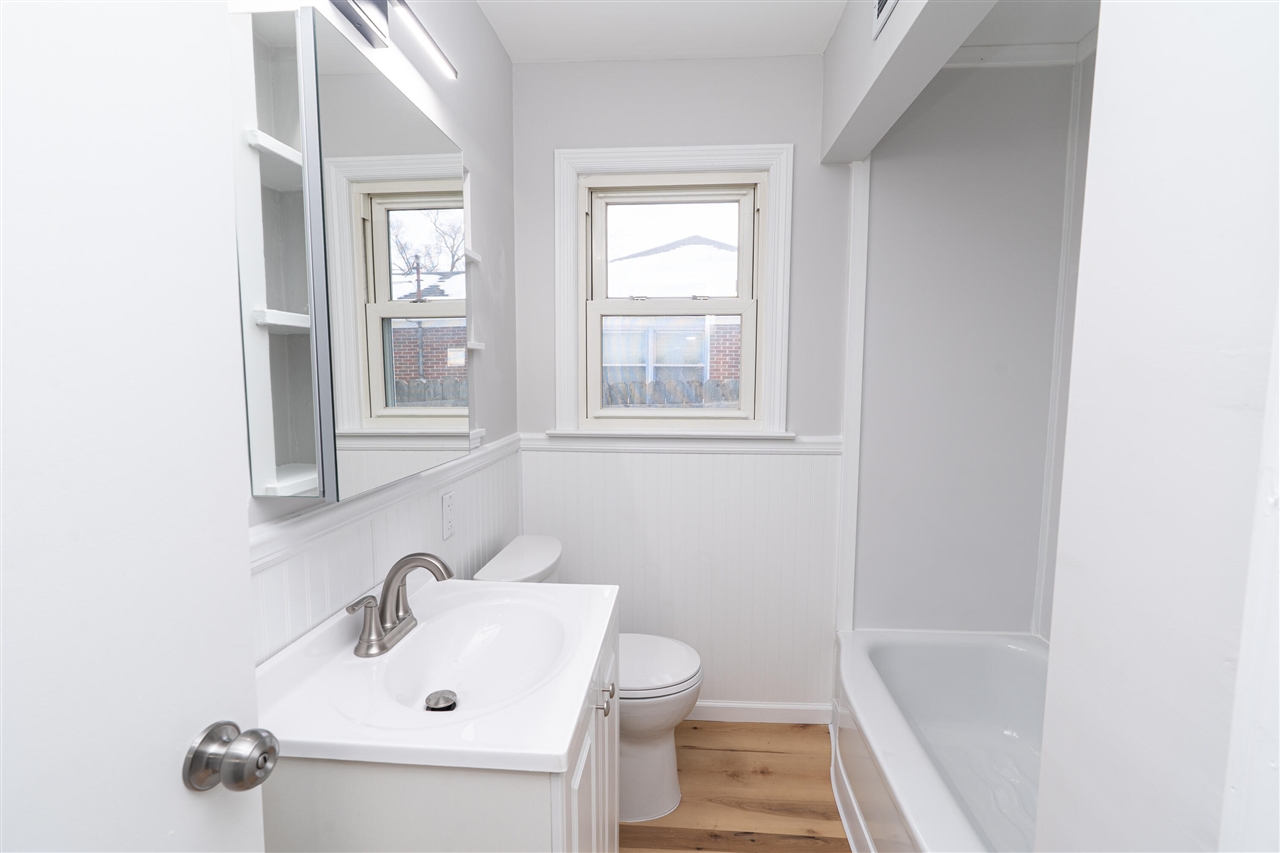 1060 Green Street, Muskegon, MI, 49442-4145