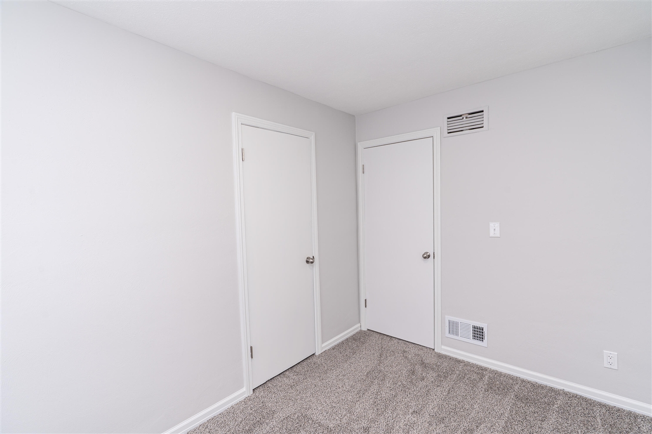 1060 Green Street, Muskegon, MI, 49442-4145