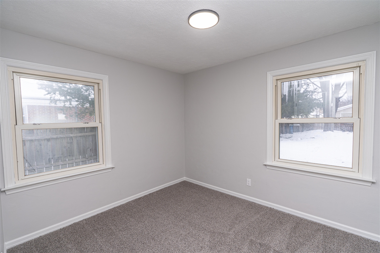 1060 Green Street, Muskegon, MI, 49442-4145