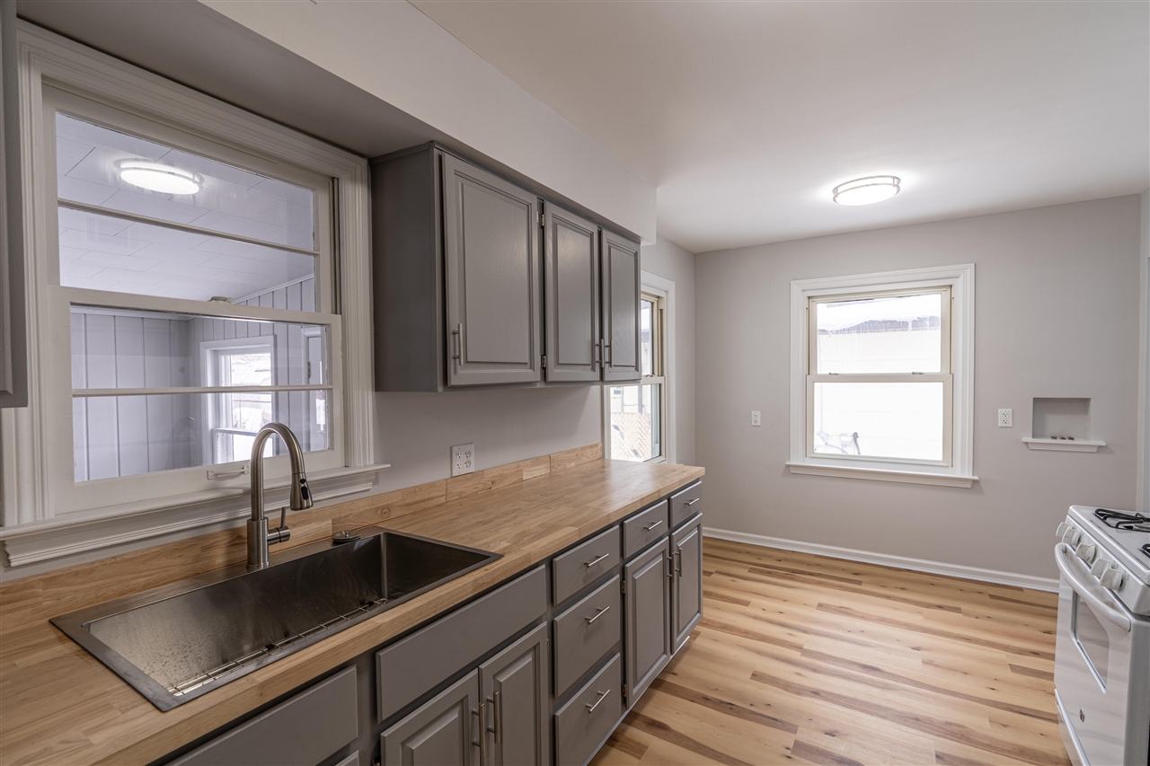 1060 Green Street, Muskegon, MI, 49442-4145