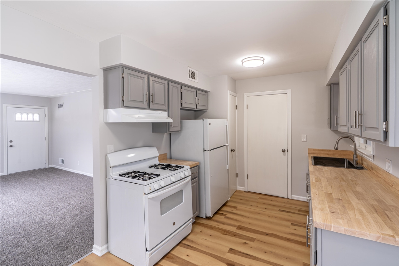 1060 Green Street, Muskegon, MI, 49442-4145