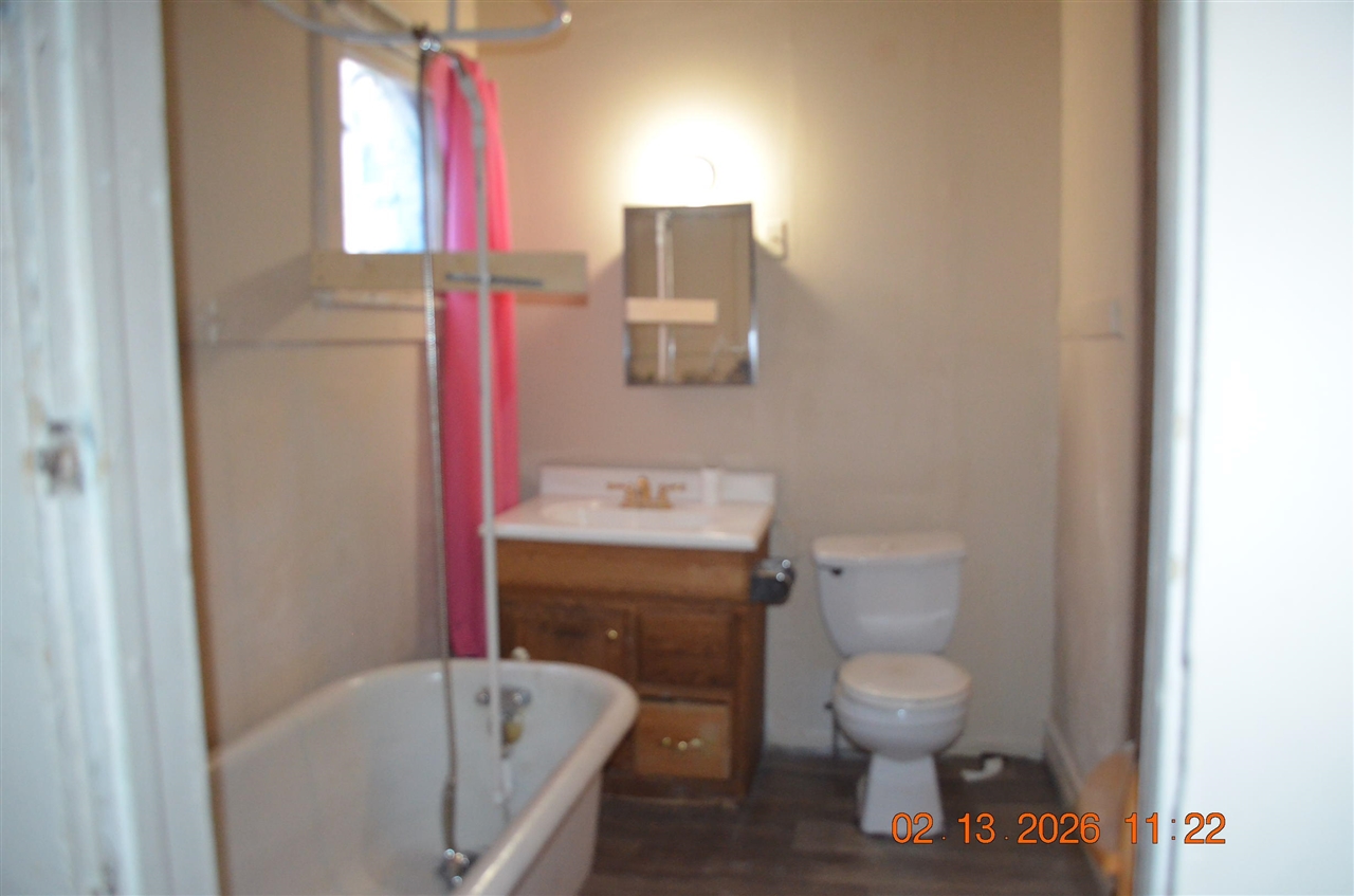 520 Broadway, Benton Harbor, MI, 49022-4912