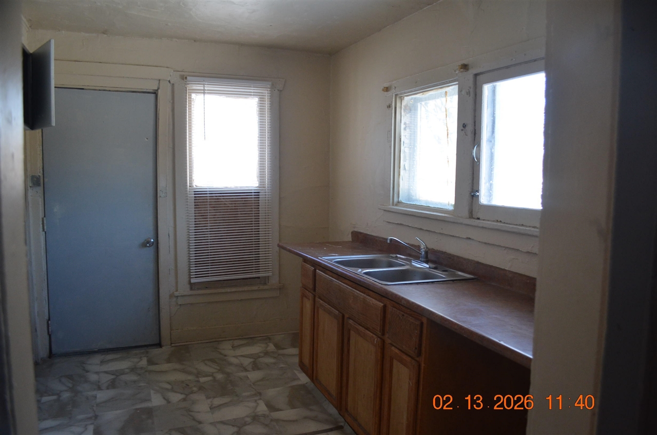 520 Broadway, Benton Harbor, MI, 49022-4912