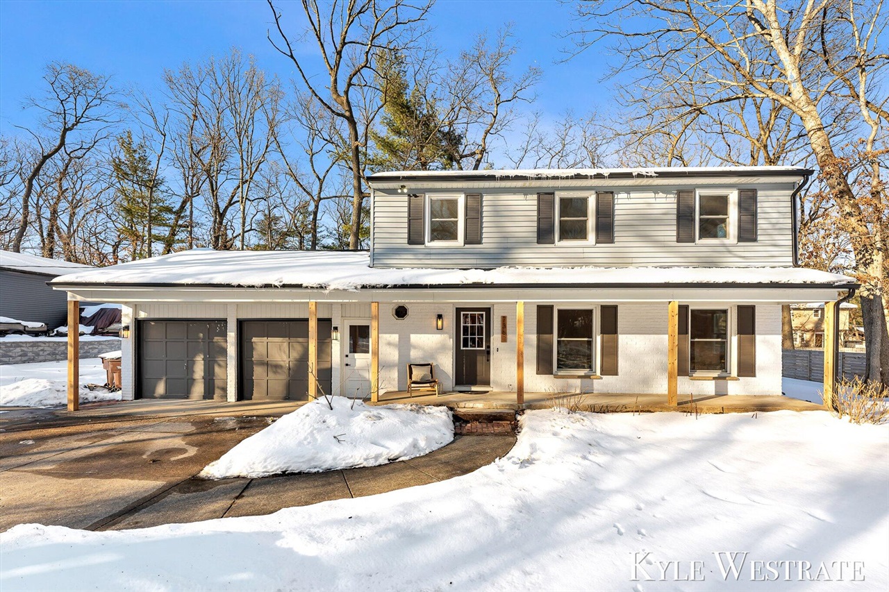 7361 Sheffield Drive, Ada, MI, 49301-9240