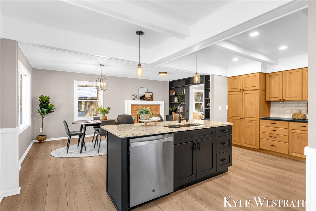 7361 Sheffield Drive, Ada, MI, 49301-9240