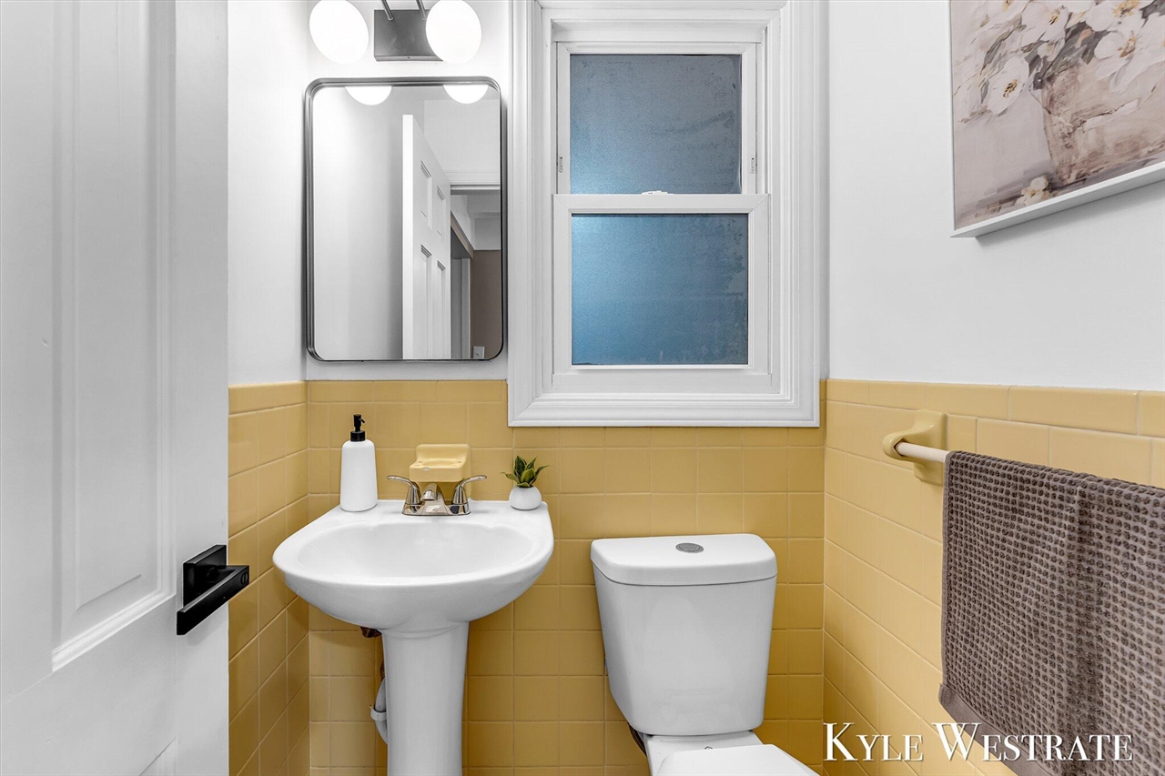 7361 Sheffield Drive, Ada, MI, 49301-9240