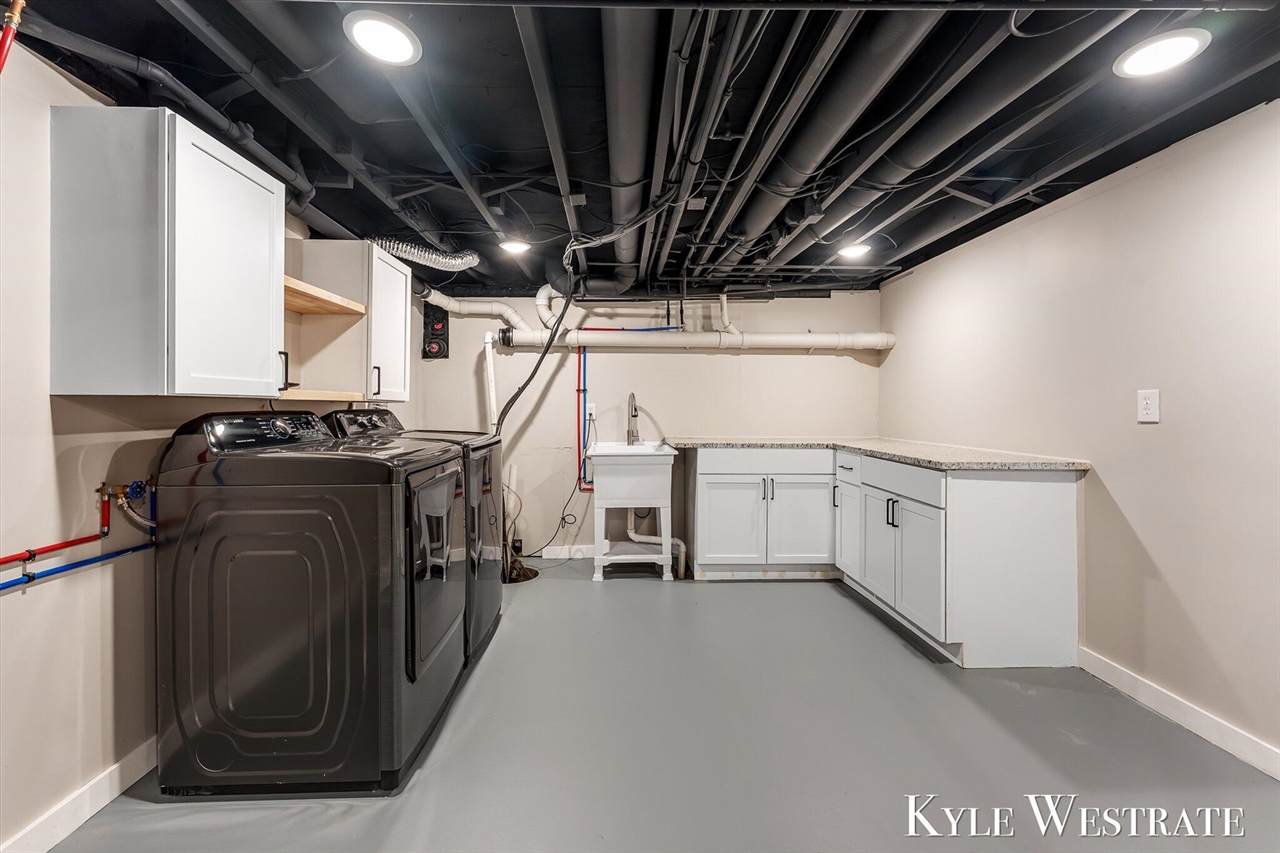 7361 Sheffield Drive, Ada, MI, 49301-9240