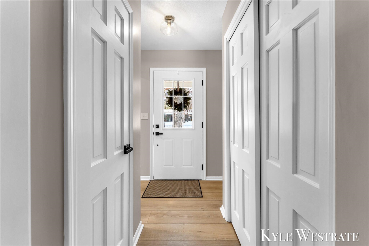 7361 Sheffield Drive, Ada, MI, 49301-9240