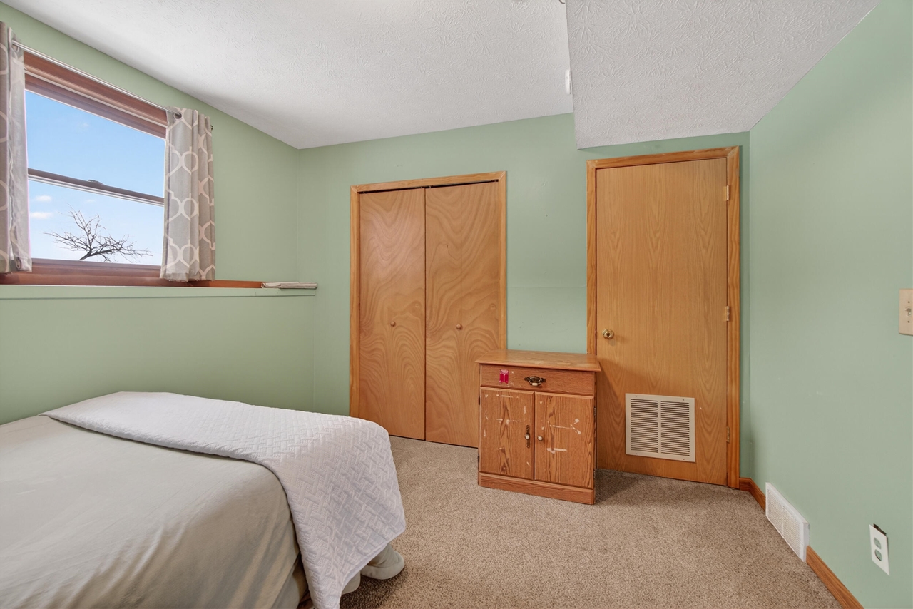 1150 Losey Road, Rives Junction, MI, 49277-9762