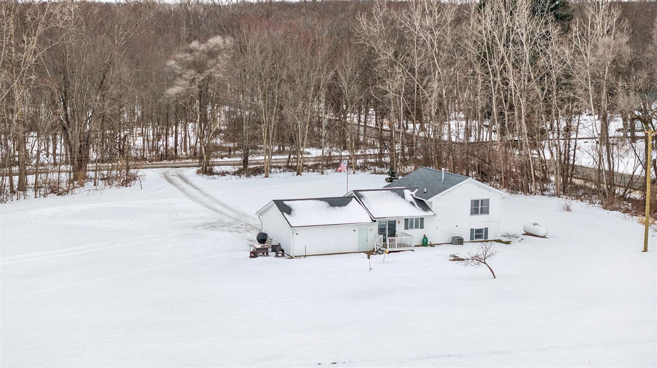 1150 Losey Road, Rives Junction, MI, 49277-9762