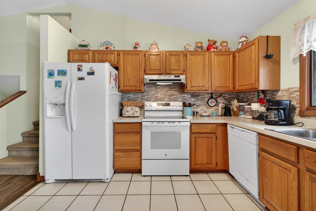 1150 Losey Road, Rives Junction, MI, 49277-9762