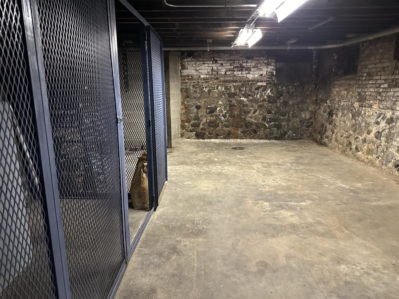 348 N Burdick Street, Kalamazoo, MI, 49007-3830