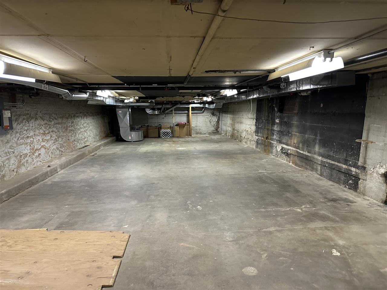 348 N Burdick Street, Kalamazoo, MI, 49007-3830