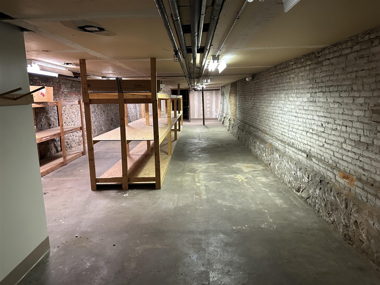 348 N Burdick Street, Kalamazoo, MI, 49007-3830