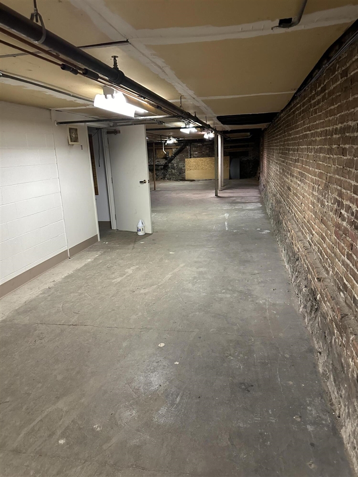 348 N Burdick Street, Kalamazoo, MI, 49007-3830