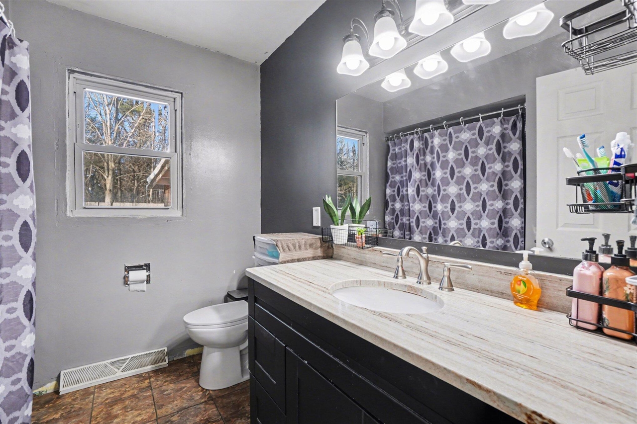 1950 Ora Street, Muskegon, MI, 49445-1624