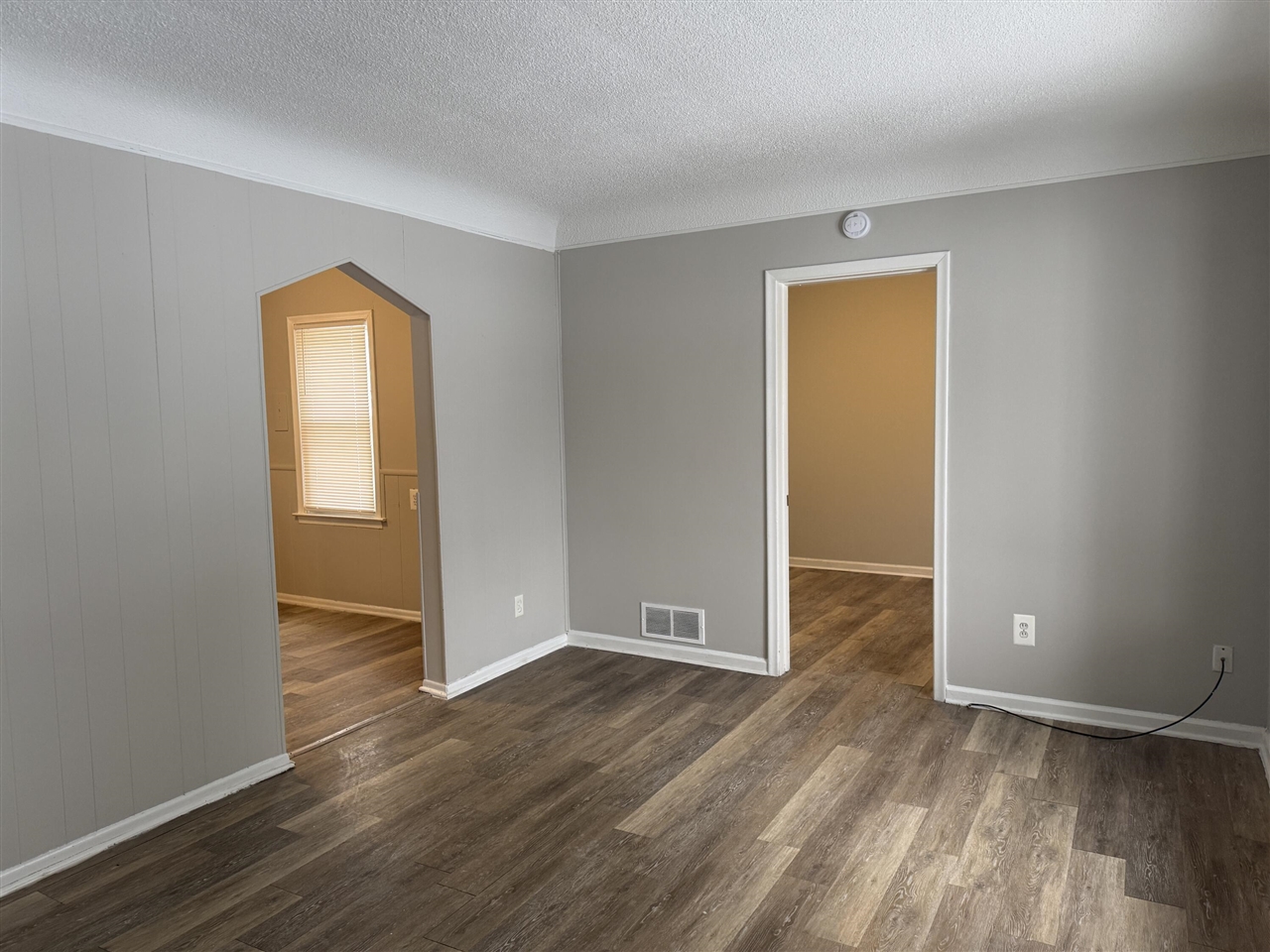 6237 Inkster Road, Taylor, MI, 48180-1016