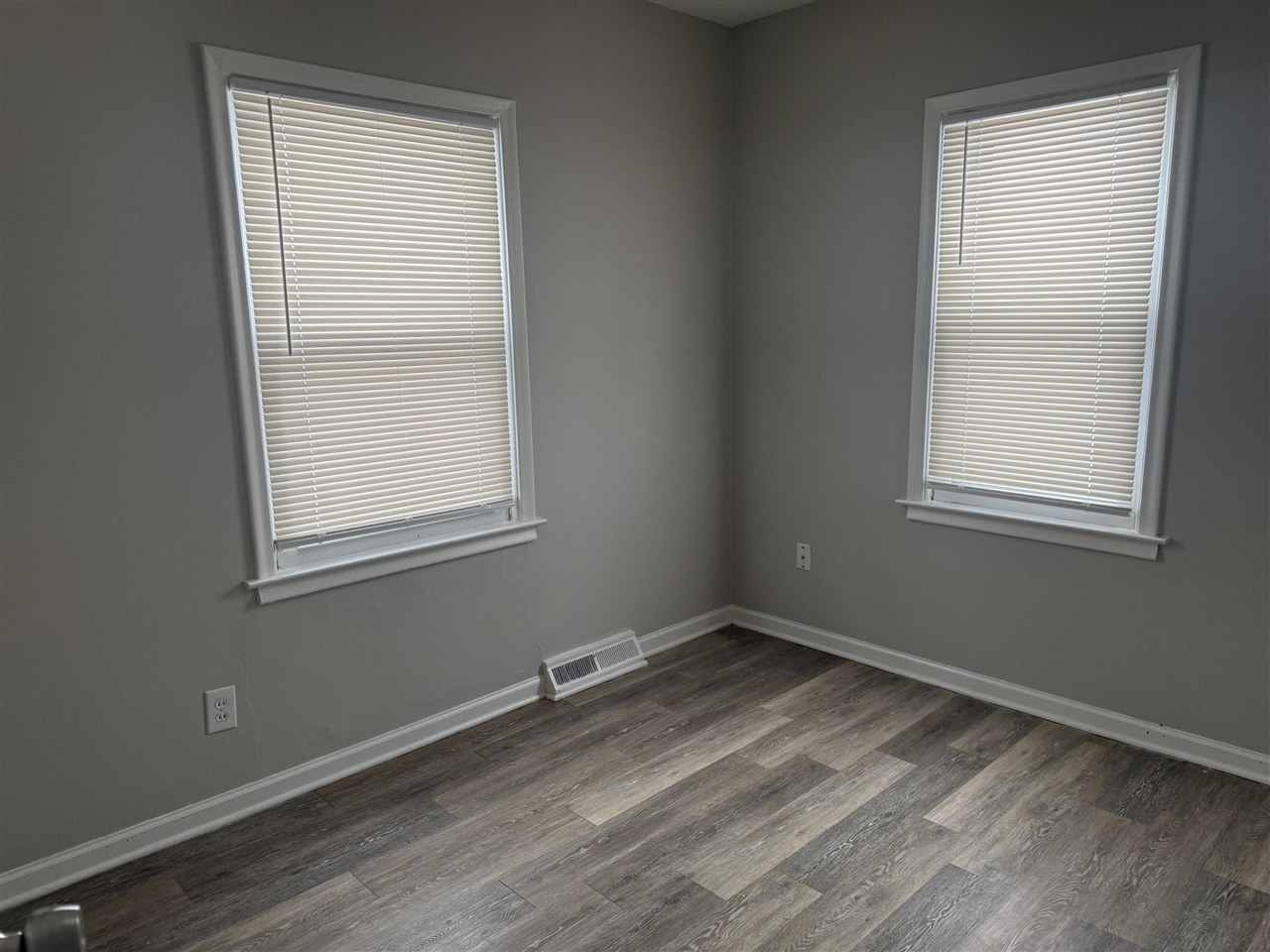 6237 Inkster Road, Taylor, MI, 48180-1016