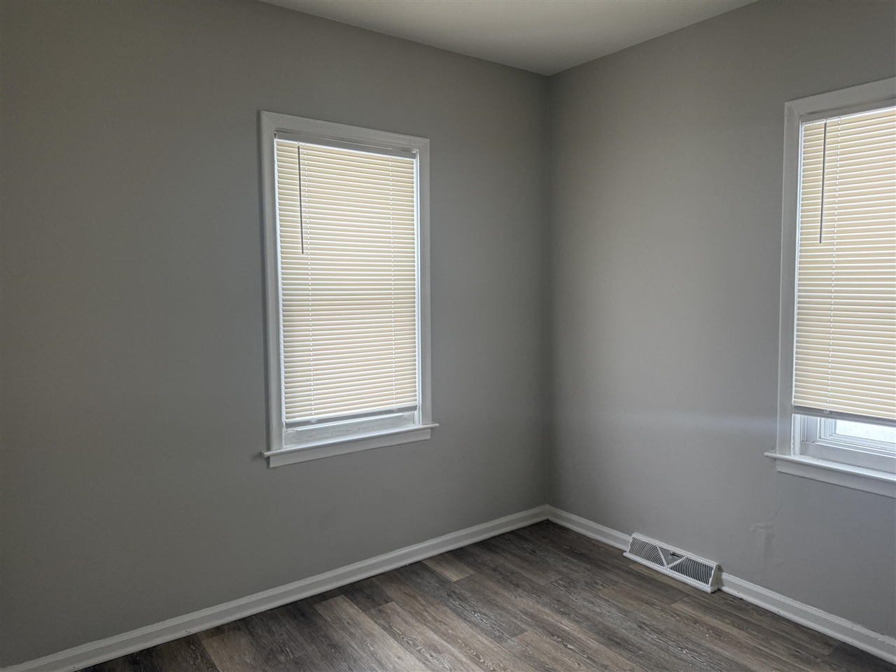 6237 Inkster Road, Taylor, MI, 48180-1016