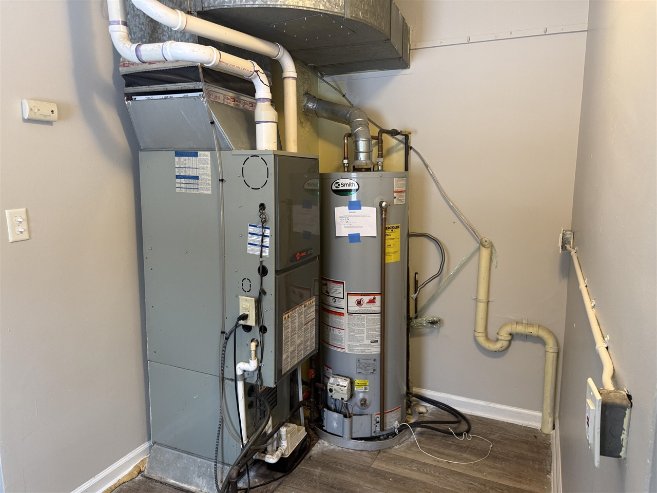 6237 Inkster Road, Taylor, MI, 48180-1016