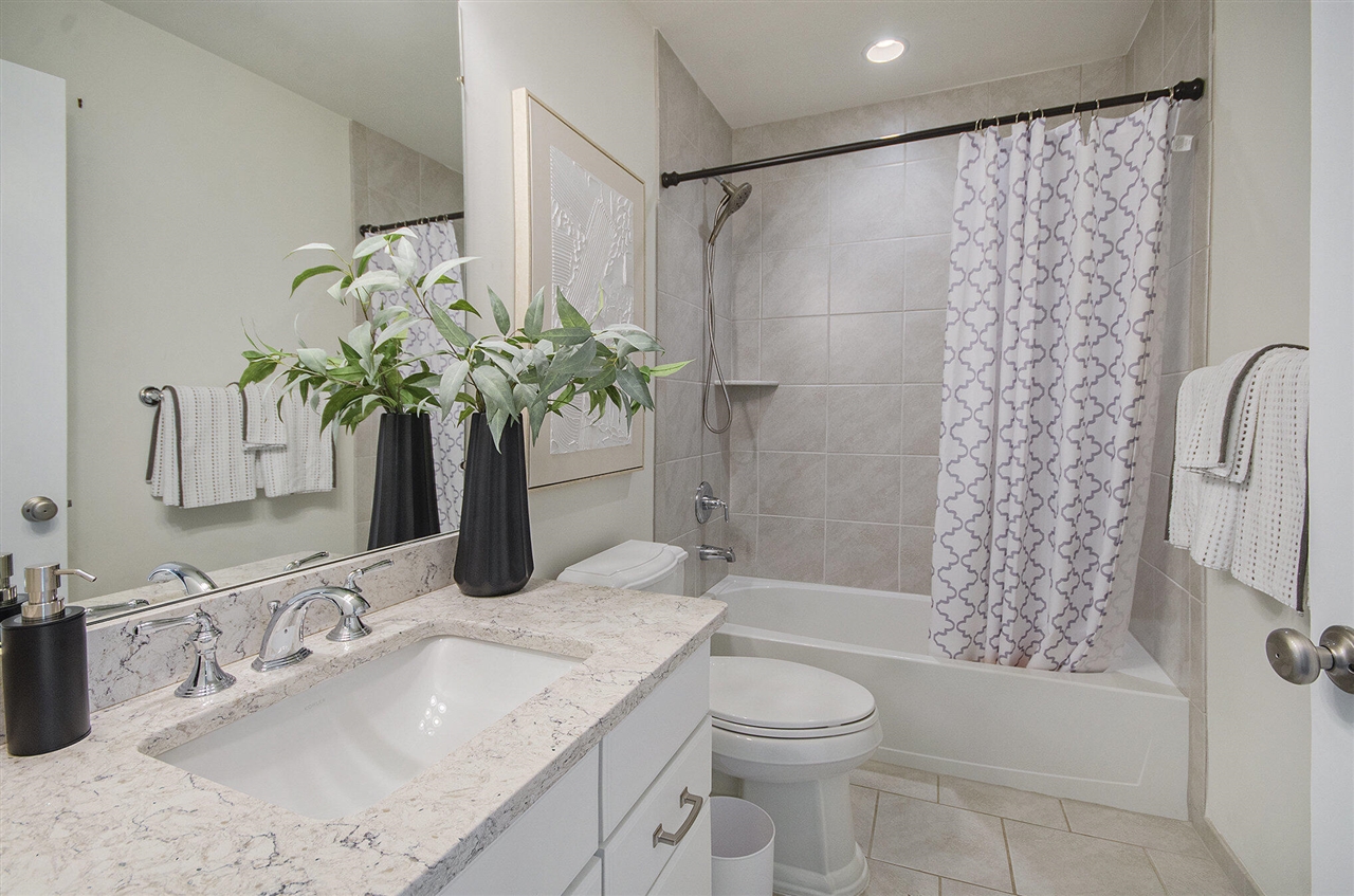 2822 Purley Avenue, Ann Arbor, MI, 48105-2295