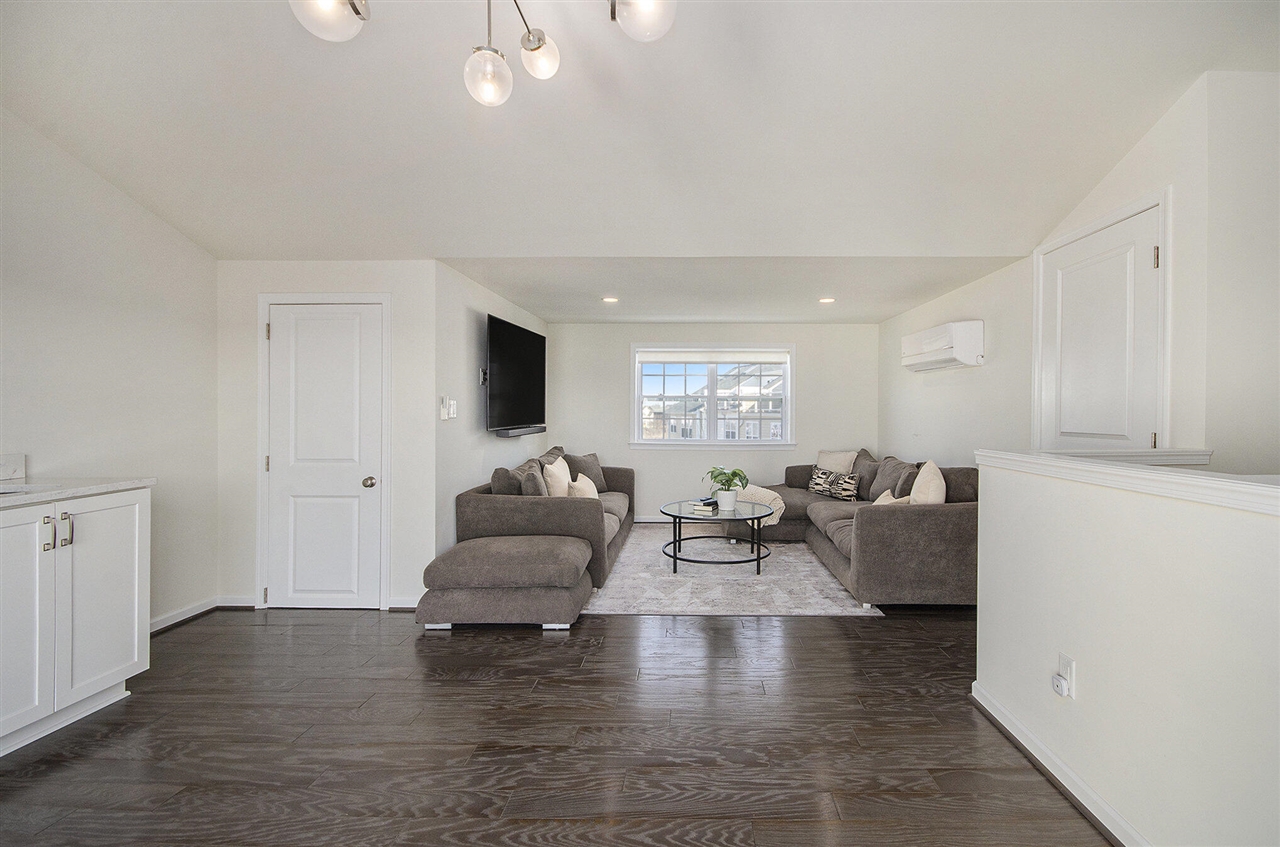 2822 Purley Avenue, Ann Arbor, MI, 48105-2295