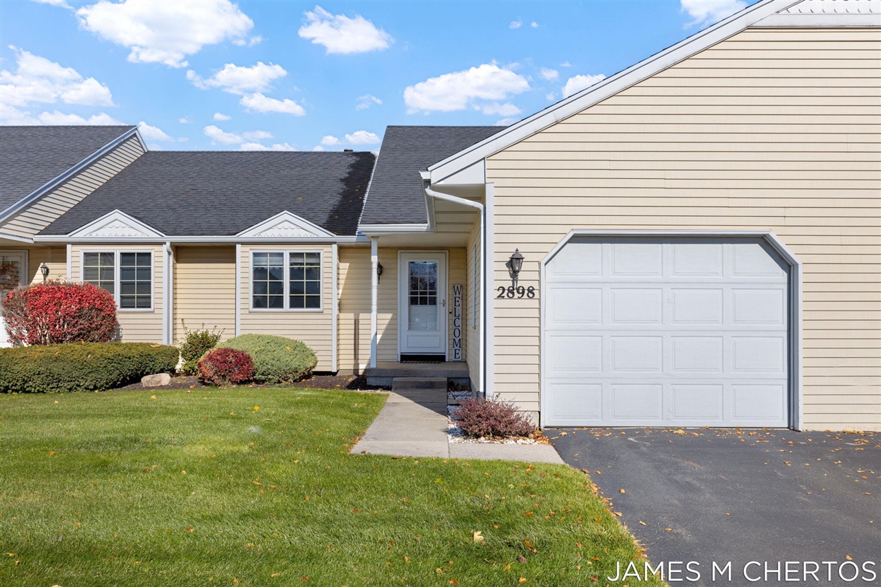 2898 Parkside Drive UNIT&nbsp;40, Jenison, MI, 49428-9171