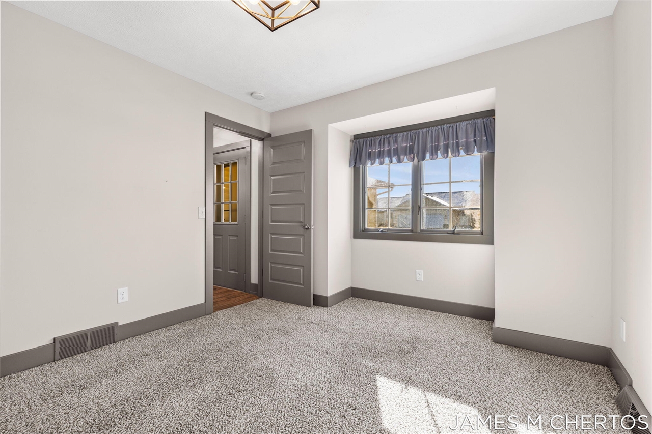 2898 Parkside Drive UNIT&nbsp;40, Jenison, MI, 49428-9171