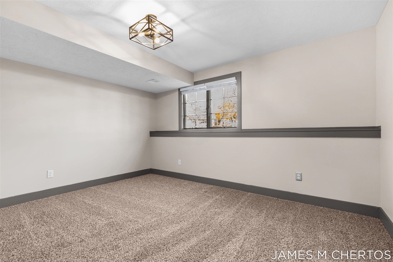 2898 Parkside Drive UNIT&nbsp;40, Jenison, MI, 49428-9171