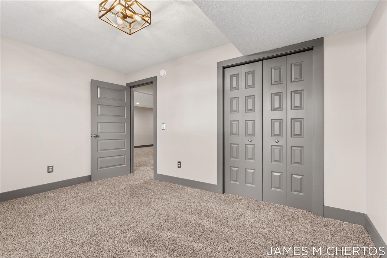 2898 Parkside Drive UNIT&nbsp;40, Jenison, MI, 49428-9171