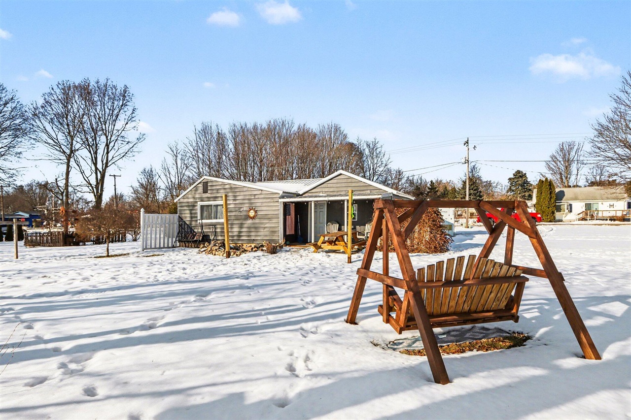 130 South Street, Schoolcraft, MI, 49087-9715